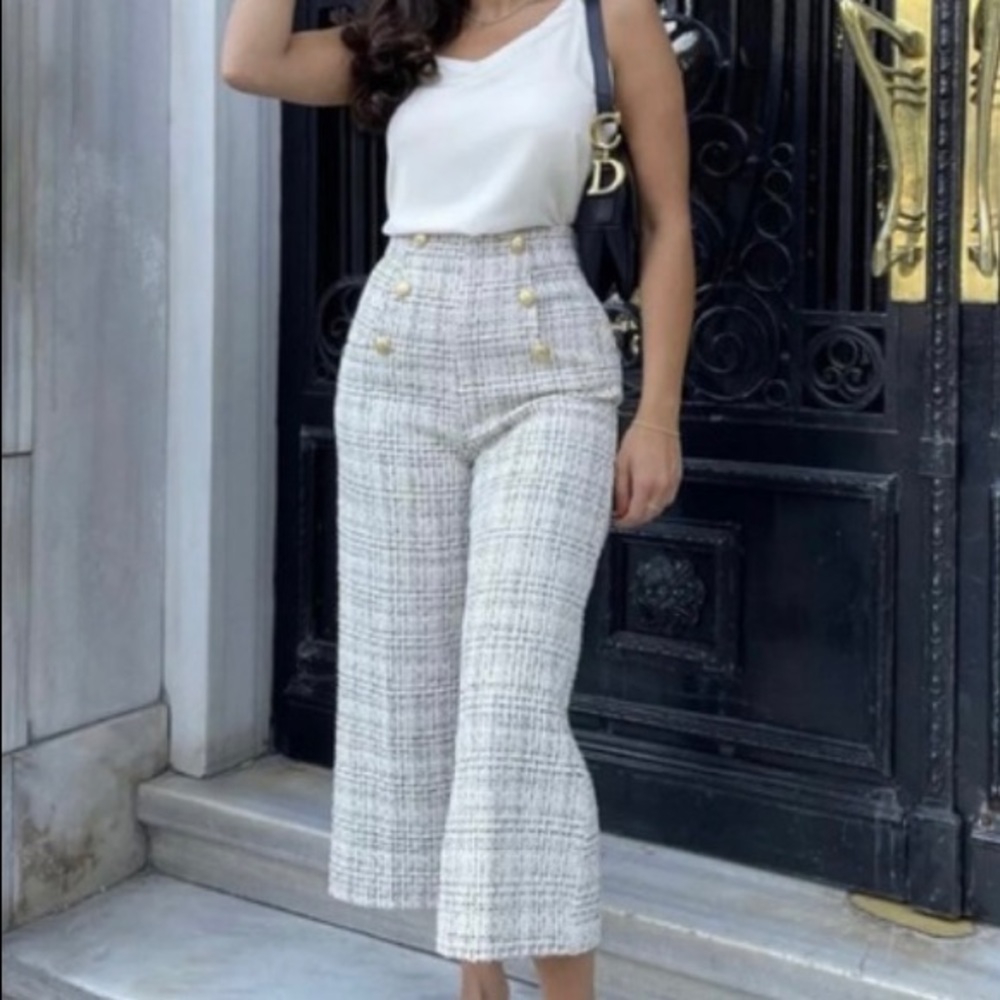Zara Buttoned Culottes cropped pants